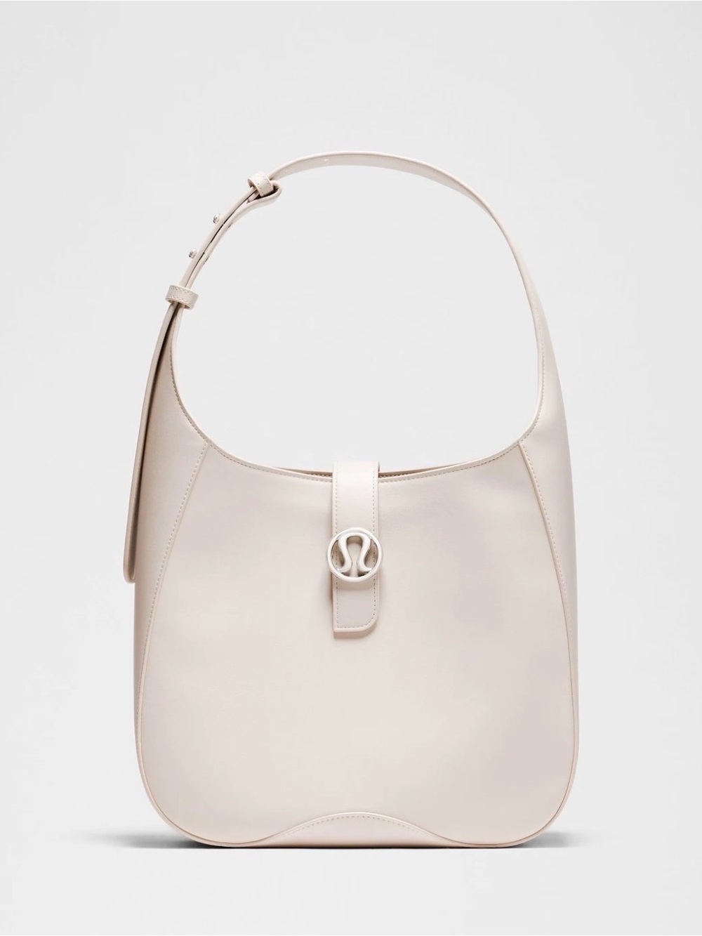 SOLD OUT Lululemon leather alternative 8 L shoulder bag cashew cream silver